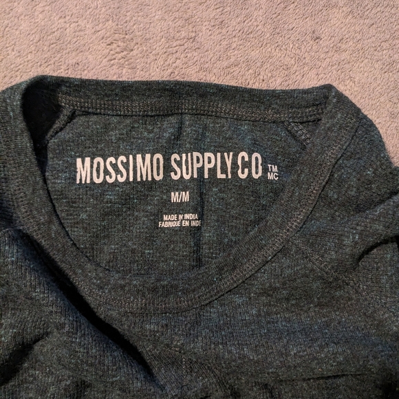 Mossimo Crew Neck - Picture 2 of 3